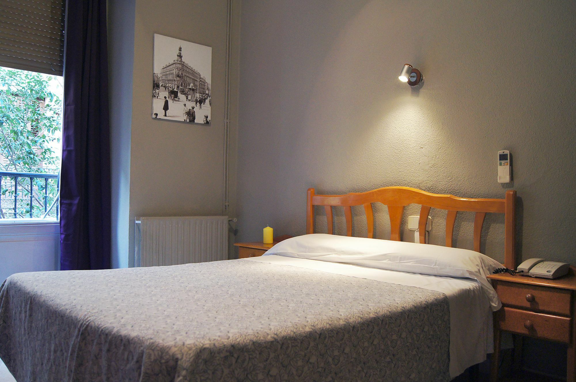 Hostal Fuencarral Kryse Madrid Buitenkant foto